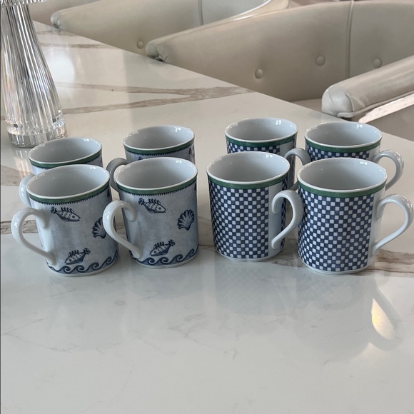 Villeroy & Boch Other - Villeroy & Boch set of 8 porcelain Blue White w green trim mugs
